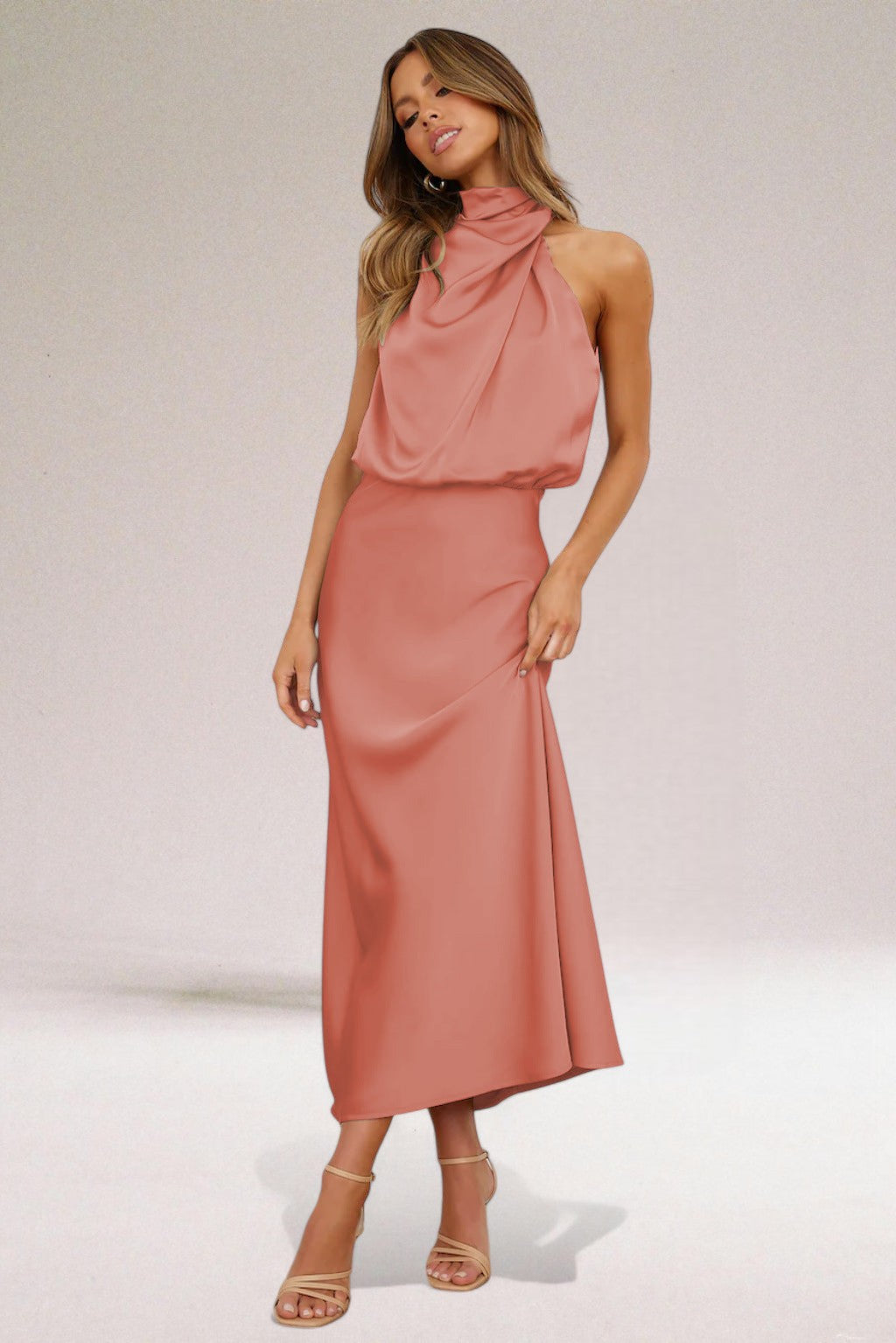 Flavia – Robe Satin Premium
