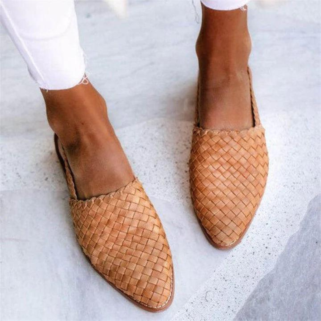 Rianna – Sandales Plates Artisanales