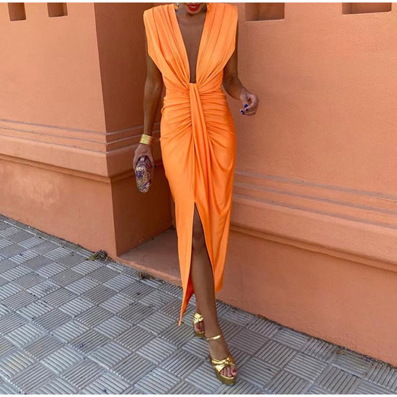 Fara | Robe de fête avec décolleté profond