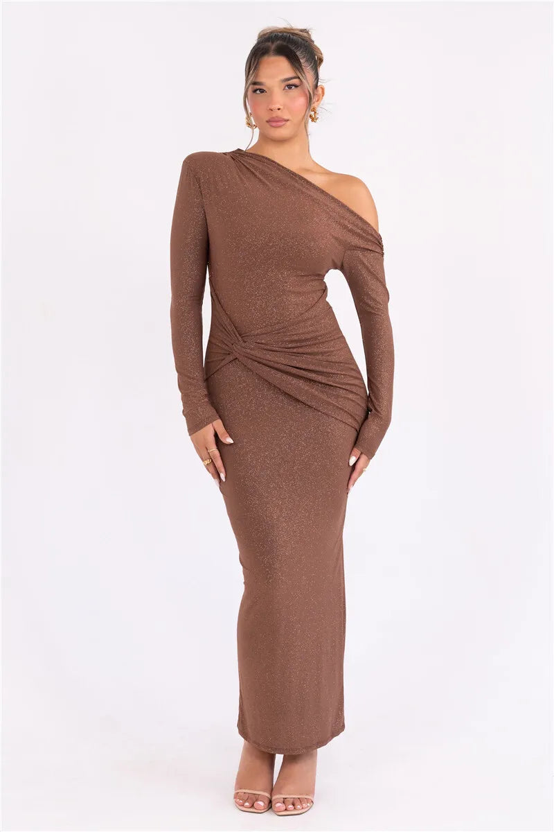 Cosette – Robe longue asymétrique à paillettes