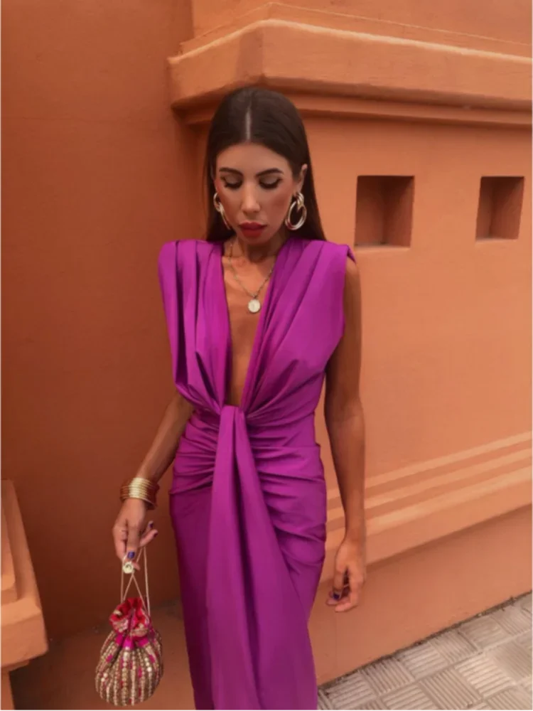 Fara | Robe de fête avec décolleté profond